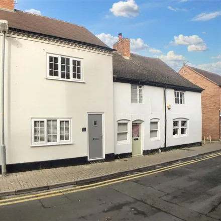 Rent this 2 bed townhouse on 8 Church Street in Pershore, WR10 1DT