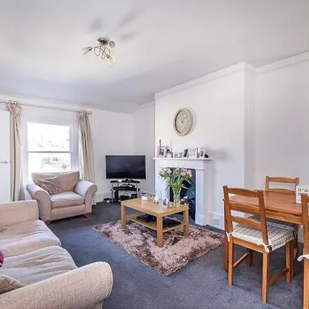Image 3 - Homefield Road, London, SW19 4QF, United Kingdom - Apartment for sale