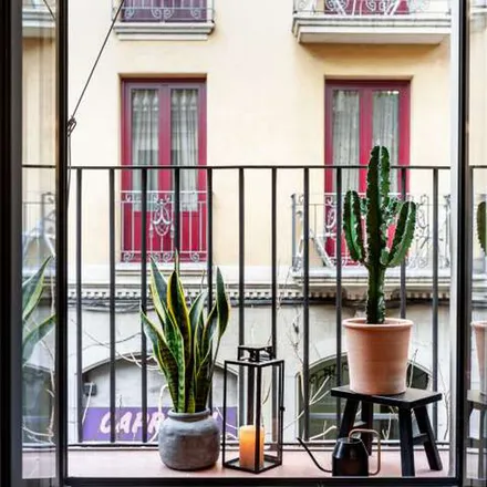 Rent this 1 bed apartment on La Fourmi in Carrer de Milà i Fontanals, 08001 Barcelona