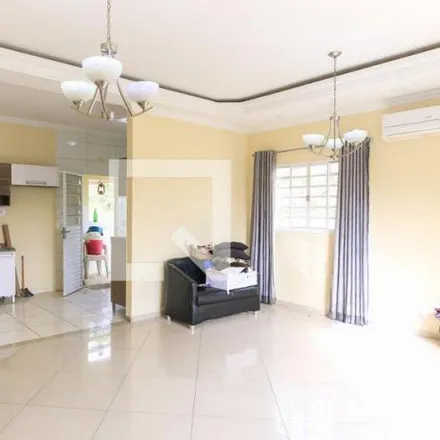 Rent this 3 bed house on Rua Murilo Mendes in Rio Comprido, Jacareí - SP