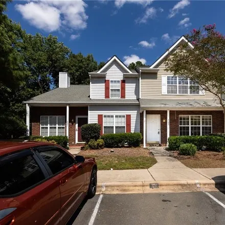Image 2 - 2223 Preakness Court, Charlotte, NC 28273, USA - Townhouse for sale