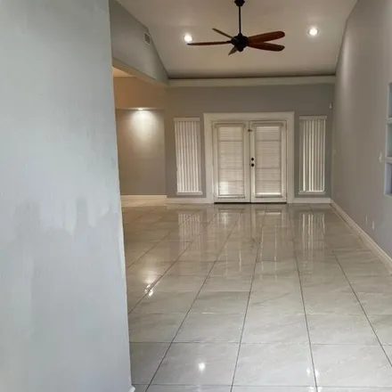 Image 3 - 3032 Vanessa Drive, Brownsville, TX 78526, USA - House for rent