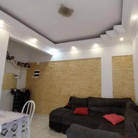 Buy this 2 bed apartment on Rua Helena Zerrener in Glicério, São Paulo - SP