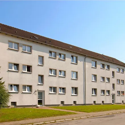 Rent this 2 bed apartment on Walter-Wenthe-Straße 74 in 45661 Recklinghausen, Germany