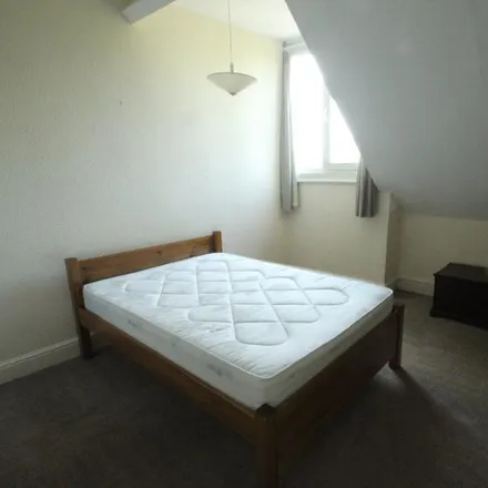 Rent this 2 bed apartment on w Stoneygate Road in Leicester, LE2 2AE