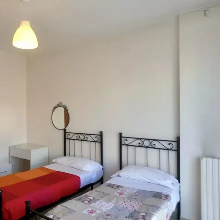 Rent this 6 bed room on Via Emilio De Marchi in 8, 20125 Milan MI