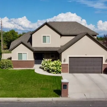 Buy this 6 bed house on 994 North 2050 West in Maeser, Uintah County