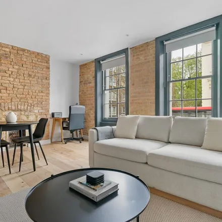 Rent this 1 bed townhouse on 12 Norfolk Place in London, W2 1QL