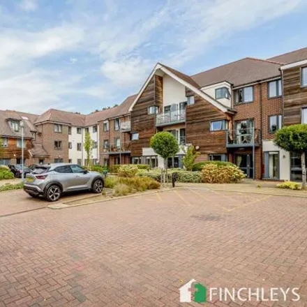 Buy this 1 bed apartment on Mandeville Court in Darkes Lane, Potters Bar