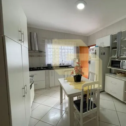 Buy this 3 bed house on Rua da Paz in Araras, Araras - SP