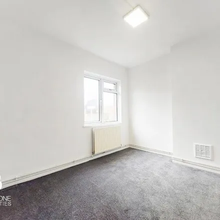 Rent this 2 bed apartment on 45 Brathway Road in London, SW18 4BQ