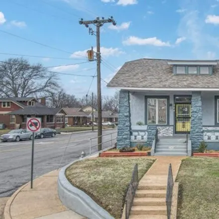 Buy this 4 bed house on 1016 Morehead Street in Sylvan Heights, Memphis