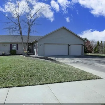 Buy this 3 bed house on 2101 Olde Country Circle in Kaukauna, WI 54130