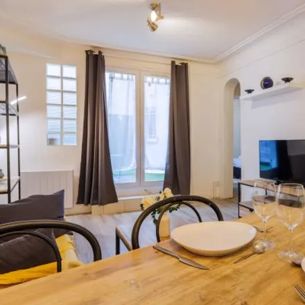 Image 3 - 8 Rue de Marseille, 75010 Paris, France - Apartment for rent