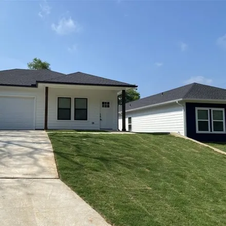 Rent this 3 bed house on 1366 West Owings Street in Denison, TX 75020