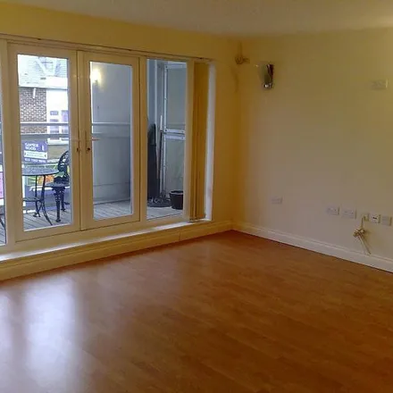 Image 1 - Viet Quan, 1 Landport Terrace, Portsmouth, PO1 2RG, United Kingdom - Apartment for rent