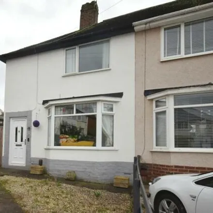 Buy this 3 bed duplex on Tapton Vale in Tapton, S41 0SY