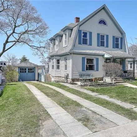 Buy this 3 bed house on 40 Highland Avenue in Westerly, RI 02891