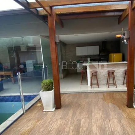 Buy this 5 bed house on Rua Débora Oie Prince in Barra da Tijuca, Rio de Janeiro - RJ