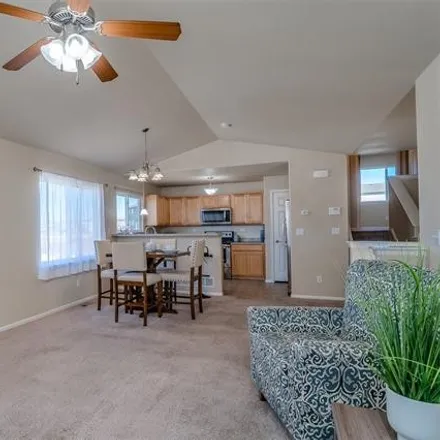 Image 8 - 2501 Carlsbad Drive, Colorado Springs, CO 80910, USA - House for sale