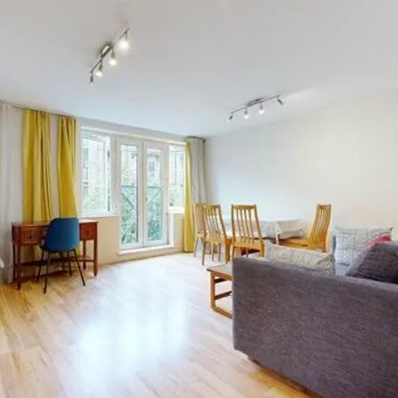 Rent this 3 bed room on 19 Oswin Street in London, SE11 4TF