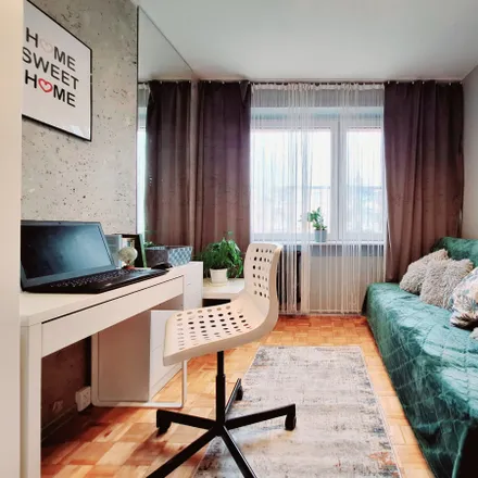 Rent this 3 bed room on Warszawska 77 in 15-077 Białystok, Poland