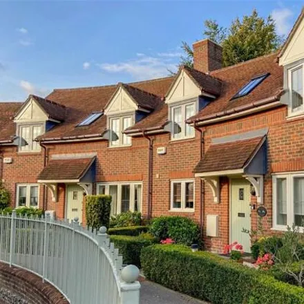 Buy this 3 bed townhouse on Orchard Dean in New Alresford, SO24 9AX