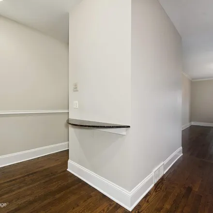 Image 6 - 5204-5206 North Glenwood Avenue, Chicago, IL 60640, USA - Apartment for rent