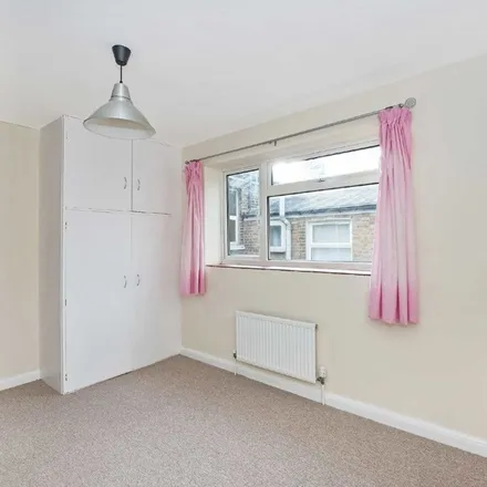 Rent this 3 bed apartment on 17 Nigel Road in London, SE15 4JX
