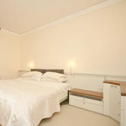Image 4 - Artillery Place, Westminster, London, SW1H 0HU, United Kingdom - Apartment for rent