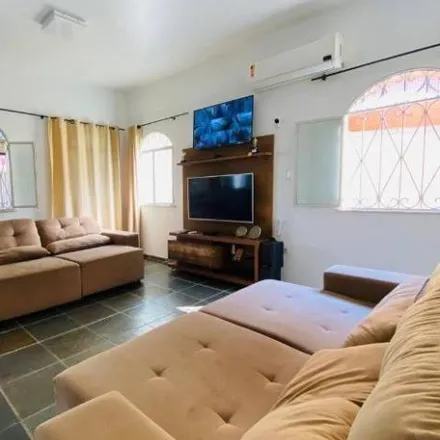Buy this 4 bed house on Avenida Jornalista Umberto Calderaro Filho in Adrianópolis, Manaus - AM