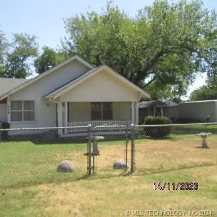 Buy this 3 bed house on Dollar General in 702 Lake Murray Drive East, Ardmore