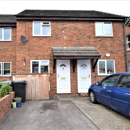 Rent this 1 bed townhouse on Hemmingsdale Road in Gloucester, GL2 5HL
