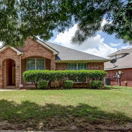 Buy this 3 bed house on 4509 Embercrest Ln in Fort Worth, Texas