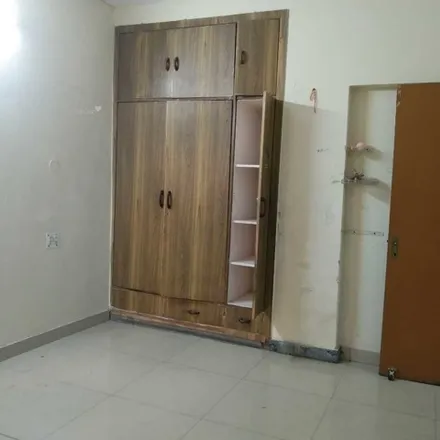 Rent this 3 bed apartment on Balco Apartment in Oriental Apartment Road, Indraprastha Extension