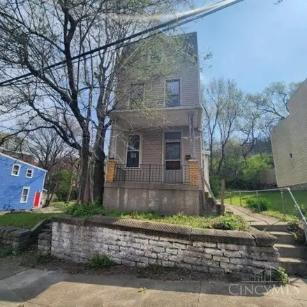 Buy this studio house on 2623 Hukill Alley in Cincinnati, OH 45214