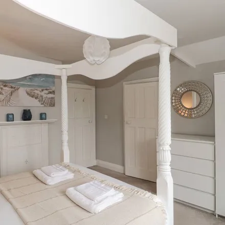 Rent this 5 bed duplex on Minehead in TA24 5RT, United Kingdom