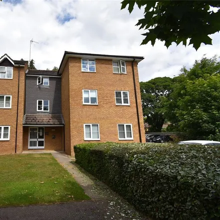 Rent this 1 bed apartment on Tennyson Avenue in Houghton Regis, LU5 5UG