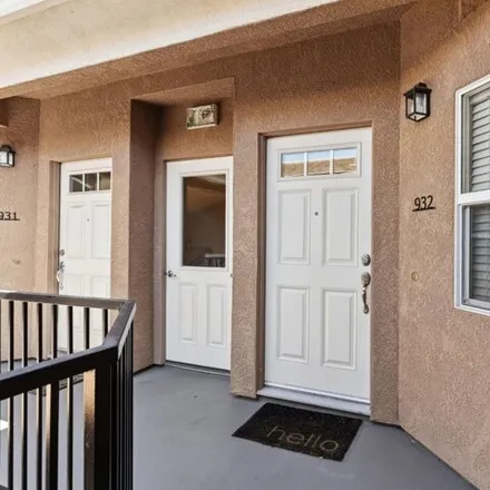 Buy this 2 bed condo on Moon Circle in Folsom, CA 95762
