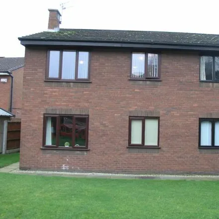 Image 3 - 7;11 Drayton Close, Westfield, Runcorn, WA7 4TW, United Kingdom - Apartment for sale