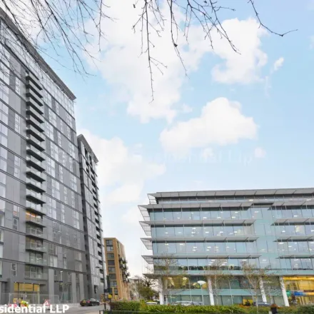 Image 6 - Arc Tower, 32 Uxbridge Road, London, W5 2AU, United Kingdom - Apartment for rent
