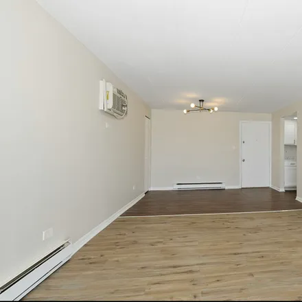 Image 2 - 7855 S Kedzie Ave, Unit 3B 4B - Apartment for rent