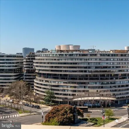 Buy this 1 bed condo on Watergate Complex in Potomac Freeway, Washington