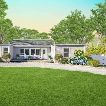 Buy this 3 bed house on 6 Foxboro Road in Southampton, East Quogue