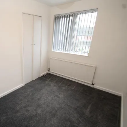 Image 9 - Church Avenue, Leeds, LS6 4JX, United Kingdom - House for rent