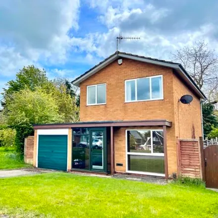 Buy this 3 bed house on Coppice Close in Stratford-upon-Avon, CV37 6TN