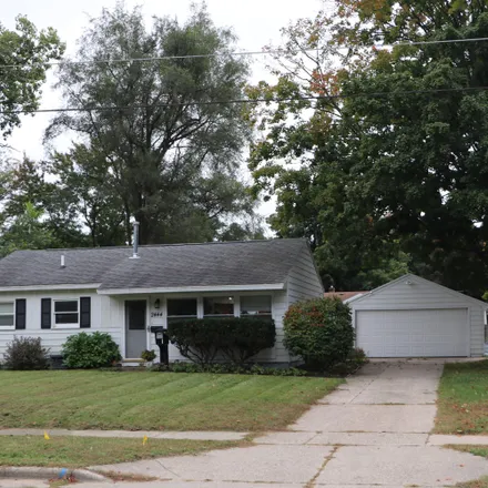 Buy this 3 bed house on 2458 43rd Street Southwest in Wyoming, MI 49519