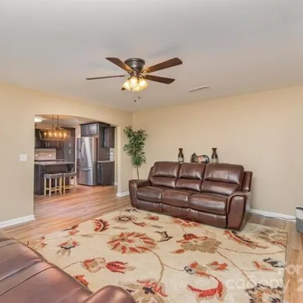 Image 7 - 1058 Manston Place Southwest, Concord, NC 28025, USA - House for sale