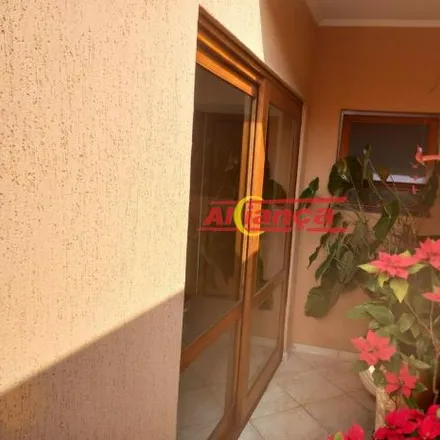 Buy this 3 bed house on Rua Dona Ema in Picanço, Guarulhos - SP
