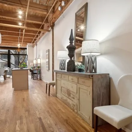 Image 3 - Kling Bros Ins, 2300 West Wabansia Avenue, Chicago, IL 60647, USA - Condo for sale